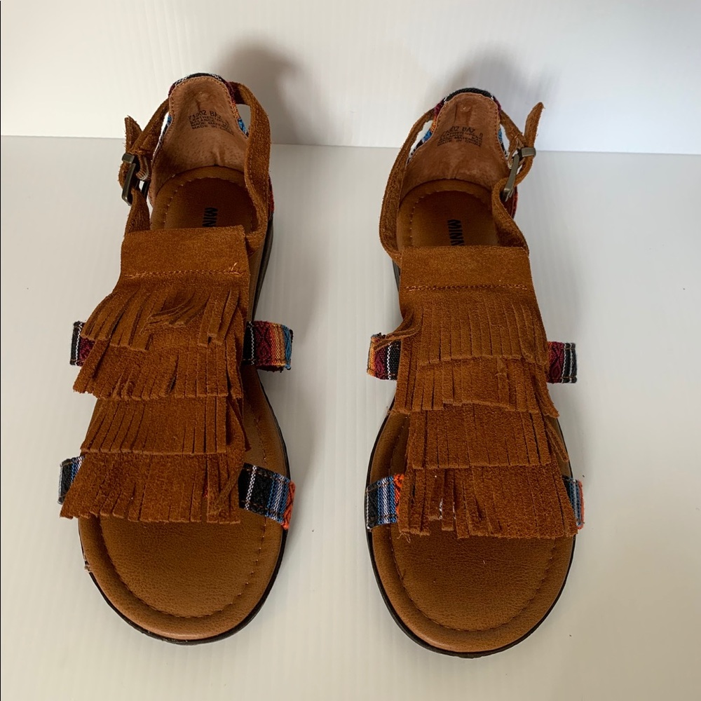 Suede fringe sandal
